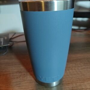 Copy of YETI Tumbler 20 oz Big Sky Blue Insulated Travel MagSlider Lid Durable